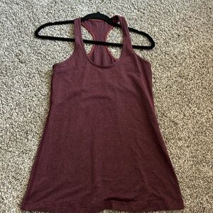 Women’s size 6 NWOT Lulu tank
